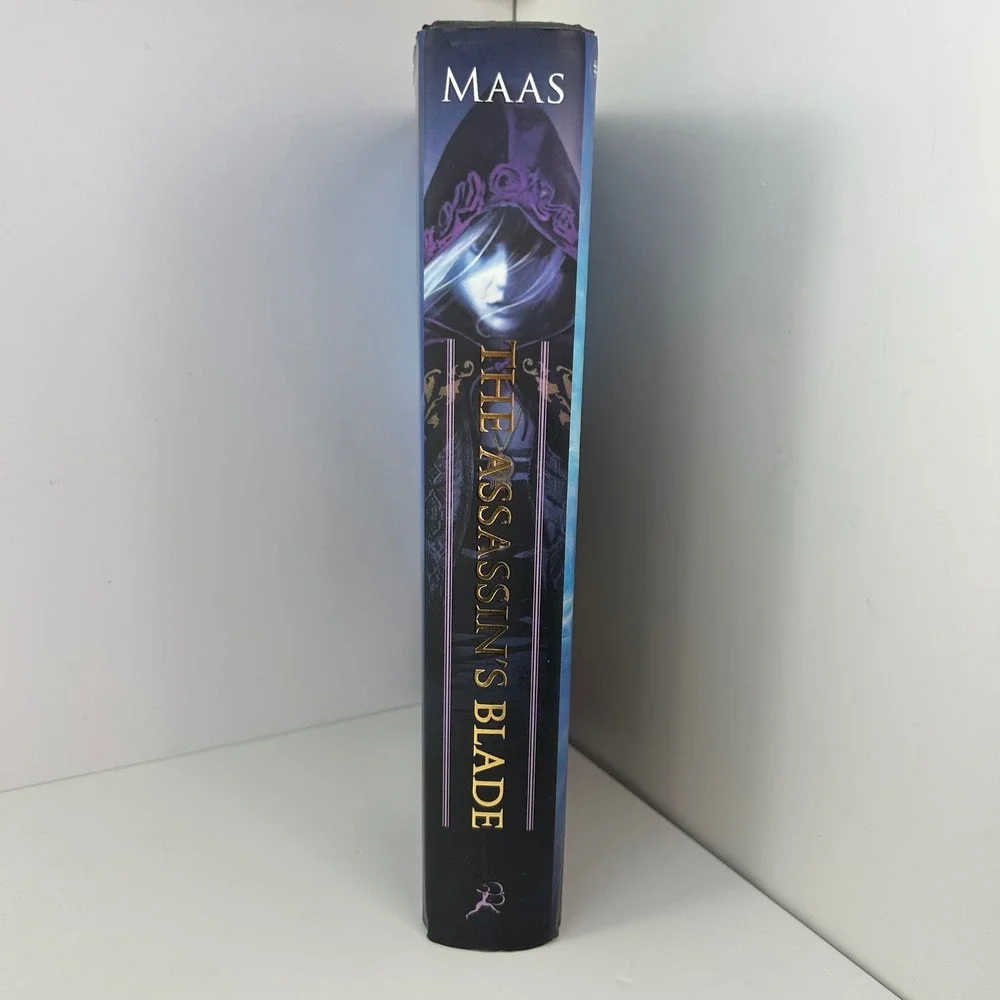 The Assassin's Blade Hardcover by Sarah J. Maas Throne of Glass